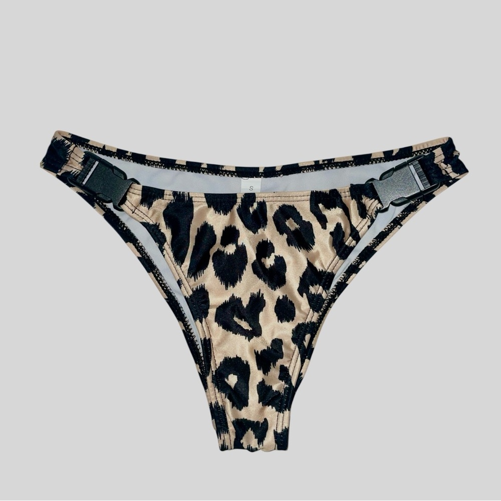 Leopard Print Bikini Set - Picture 5 of 8